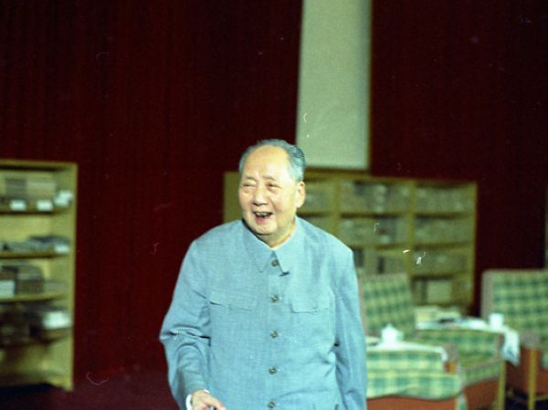 1974的毛泽东在中南海丰泽园书房