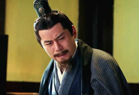 他本是曹魏大臣,因亲近曹丕被曹丕赐死 他本是曹魏大臣,因亲近曹丕被曹丕赐死