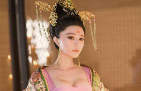唐朝服装文化如何?真的流行低胸装吗? 唐朝服装文化如何?真的流行低胸装吗?