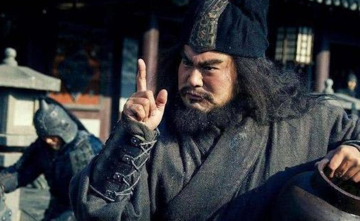 张飞勇猛无双,为何会被自己的士兵杀了呢? 张飞勇猛无双,为何会被自己的士兵杀了呢?