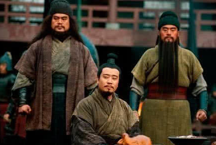 关羽和张飞都是平民出身,为何武艺那么强呢? 关羽和张飞都是平民出身,为何武艺那么强呢?