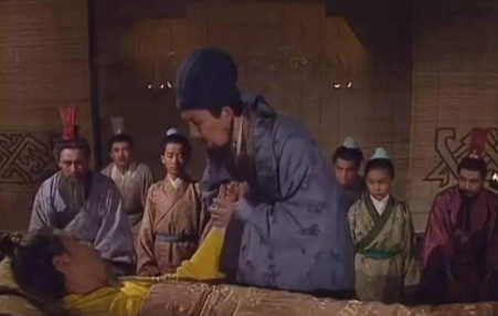 诸葛亮为何对刘备忠心耿耿?是报答知遇之恩吗? 诸葛亮为何对刘备忠心耿耿?是报答知遇之恩吗?