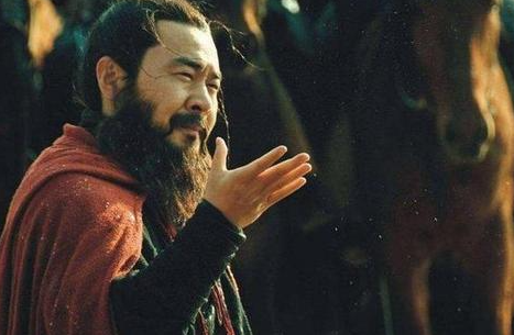 荀彧在前期帮助了曹操很多,为何后期却分道扬镳了? 荀彧在前期帮助了曹操很多,为何后期却分道扬镳了?
