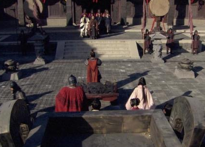 东周既然存在周天子 东周为什么还分春秋和战国 东周既然存在周天子 东周为什么还分春秋和战国