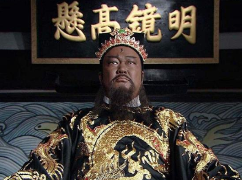 历史上真实的包拯,是个白面小生并只当过一年开封府尹 历史上真实的包拯,是个白面小生并只当过一年开封府尹