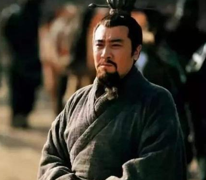 忠于汉代的大臣那么多 刘备称帝后他们为何不去蜀汉 忠于汉代的大臣那么多 刘备称帝后他们为何不去蜀汉