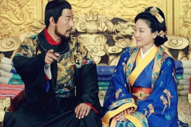 朱元璋为什么如此喜爱朱标?只是因为他嫡长子的身份吗? 朱元璋为什么如此喜爱朱标?只是因为他嫡长子的身份吗?
