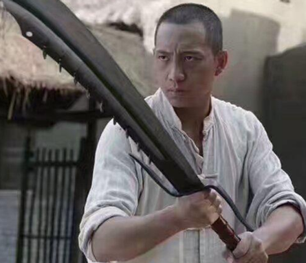 古代大刀背上为什么要加铁环 难道说是为了美观大方吗 古代大刀背上为什么要加铁环 难道说是为了美观大方吗