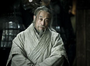 范增是如何评价项羽的?他为什么说项羽不足以谋? 范增是如何评价项羽的?他为什么说项羽不足以谋?