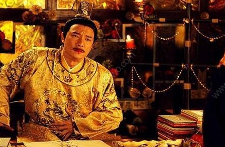李显是武则天的儿子,他是如何面对自己的母亲的? 李显是武则天的儿子,他是如何面对自己的母亲的?