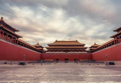 明朝皇帝真的都是昏君吗 明朝又是怎么维持将近三百年的 明朝皇帝真的都是昏君吗 明朝又是怎么维持将近三百年的
