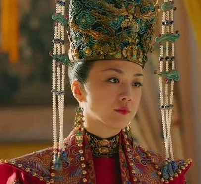 古代皇帝的圣旨和太后的懿旨冲突了 下面的人应该听谁的 古代皇帝的圣旨和太后的懿旨冲突了 下面的人应该听谁的