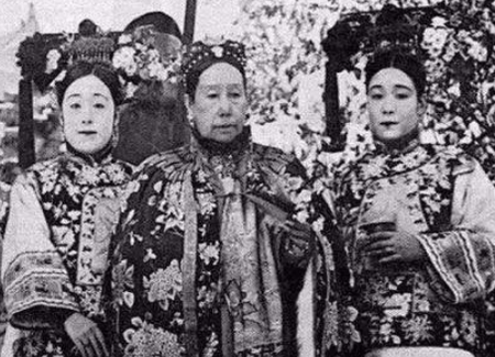 清朝皇帝是如何选妃的 选妃一般需要什么条件 清朝皇帝是如何选妃的 选妃一般需要什么条件