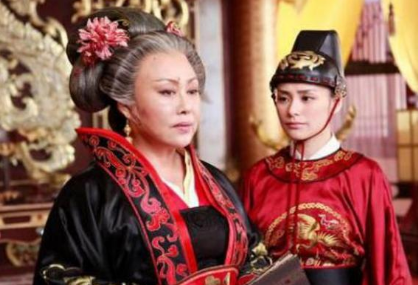 武则天是上官婉儿的杀父仇人,上官婉儿怨恨她吗? 武则天是上官婉儿的杀父仇人,上官婉儿怨恨她吗?