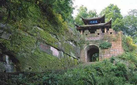 古代谋士为什么把计谋分为上中下三策 决策者为何多选着中策 古代谋士为什么把计谋分为上中下三策 决策者为何多选着中策