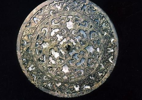 镜子是什么时候出现的?揭秘古代铜镜发展史 镜子是什么时候出现的?揭秘古代铜镜发展史