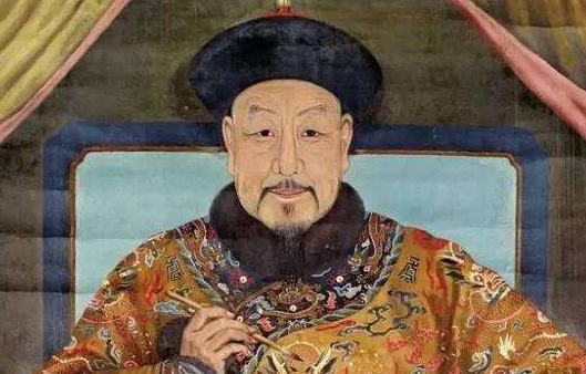 乾隆本是一代英主,为何却要大兴文字狱呢? 乾隆本是一代英主,为何却要大兴文字狱呢?