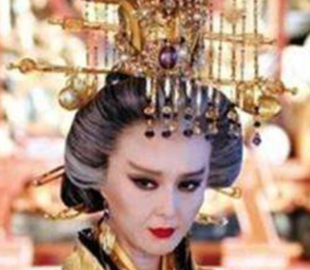 武则天后宫坐拥四位男宠 武则天为何没有生下一个孩子 武则天后宫坐拥四位男宠 武则天为何没有生下一个孩子