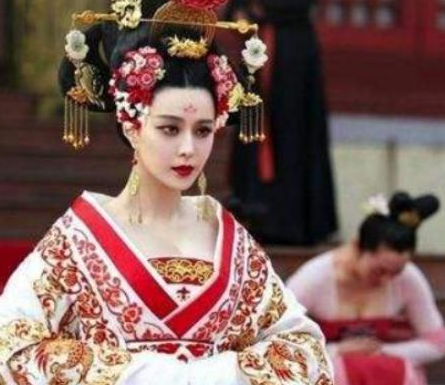 武则天后宫坐拥四位男宠 武则天为何没有生下一个孩子 武则天后宫坐拥四位男宠 武则天为何没有生下一个孩子