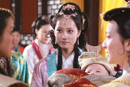 古代婚姻制度是什么时候确定的 正妻为什么允许丈夫纳妾 古代婚姻制度是什么时候确定的 正妻为什么允许丈夫纳妾