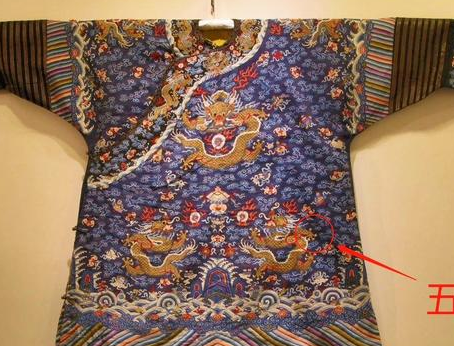古代王爷身上穿的衣服是龙袍吗 蟒袍和龙袍有什么区别 古代王爷身上穿的衣服是龙袍吗 蟒袍和龙袍有什么区别