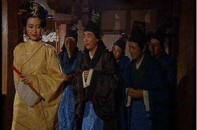 蹇硕只是个宦官,为什么汉灵帝要提拔他作为西园八校尉? 蹇硕只是个宦官,为什么汉灵帝要提拔他作为西园八校尉?
