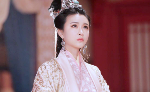秦始皇有30多个子女,后妃为何一个没记载? 秦始皇有30多个子女,后妃为何一个没记载?