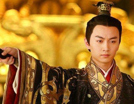 汉武帝44年都没有解决匈奴问题 汉宣帝是怎么12年就解决的 汉武帝44年都没有解决匈奴问题 汉宣帝是怎么12年就解决的