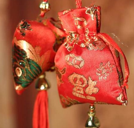 古代所有人都佩戴香囊吗 古人佩戴香囊的原因是什么 古代所有人都佩戴香囊吗 古人佩戴香囊的原因是什么