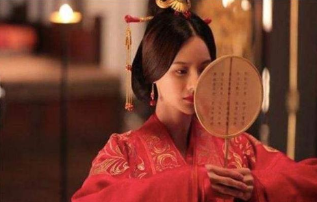 关于甄宓的去世,史料中是如何记载的? 关于甄宓的去世,史料中是如何记载的?