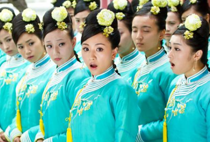 古代妃子在生下孩子之后 她们为什么把孩子交给别人抚养 古代妃子在生下孩子之后 她们为什么把孩子交给别人抚养