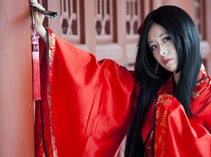 古代妃子在生下孩子之后 她们为什么把孩子交给别人抚养 古代妃子在生下孩子之后 她们为什么把孩子交给别人抚养