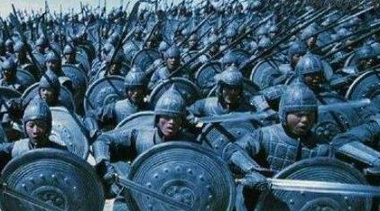 古代打仗第一排士兵伤亡肯定很大 士兵为什么还要抢着冲锋 古代打仗第一排士兵伤亡肯定很大 士兵为什么还要抢着冲锋